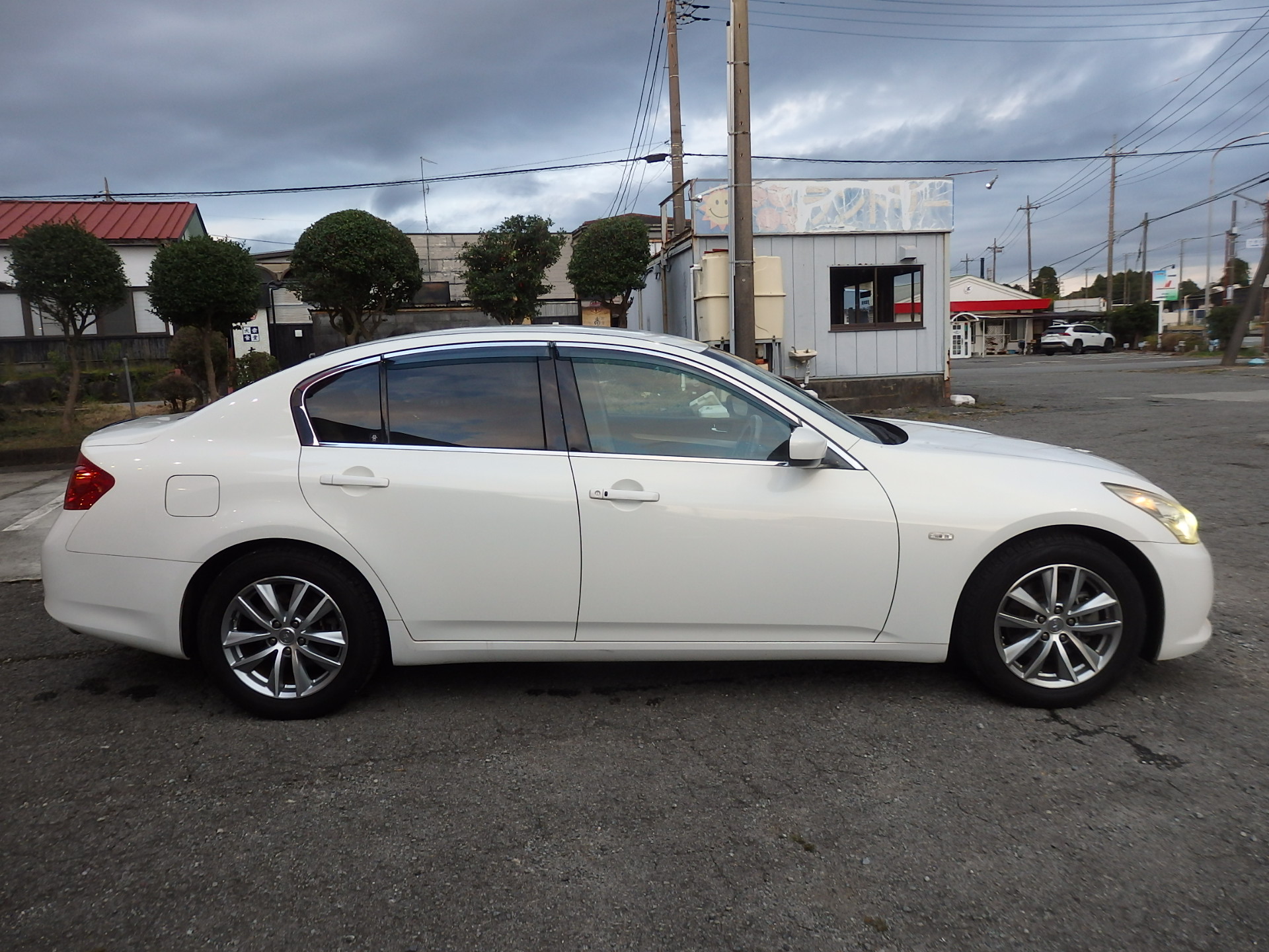 日産 スカイラインの画像4