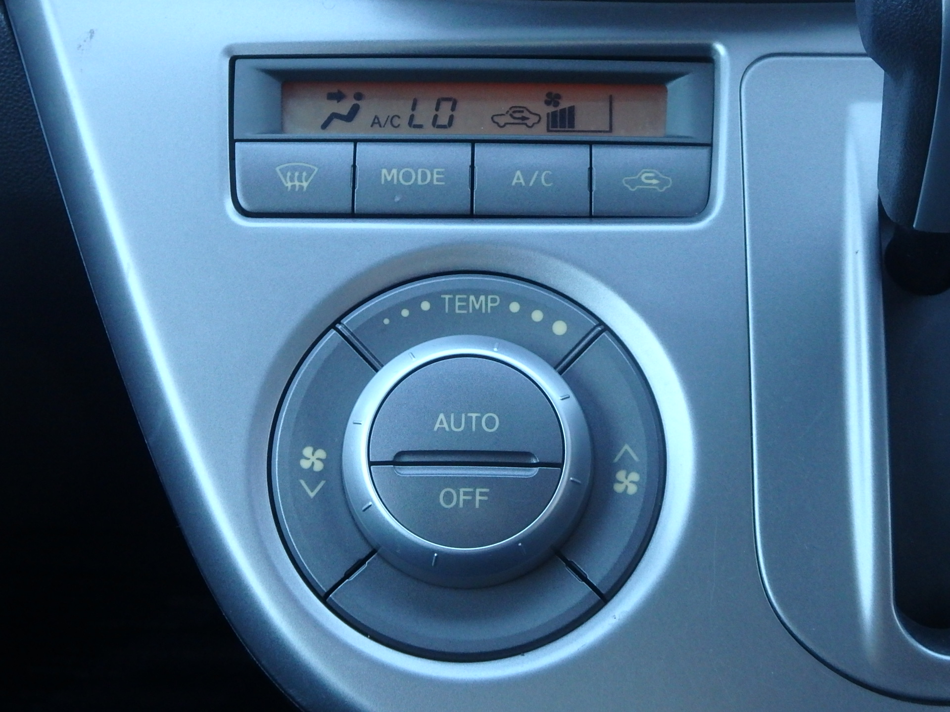 ダイハツ ムーヴカスタムの画像16