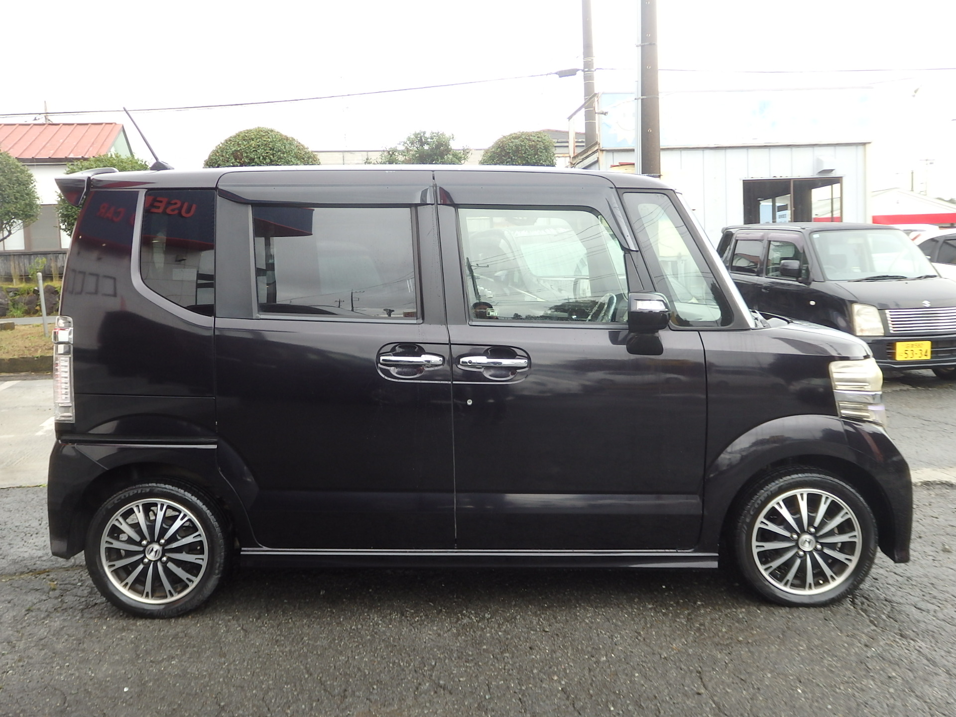 ホンダ N-BOXカスタムの画像4