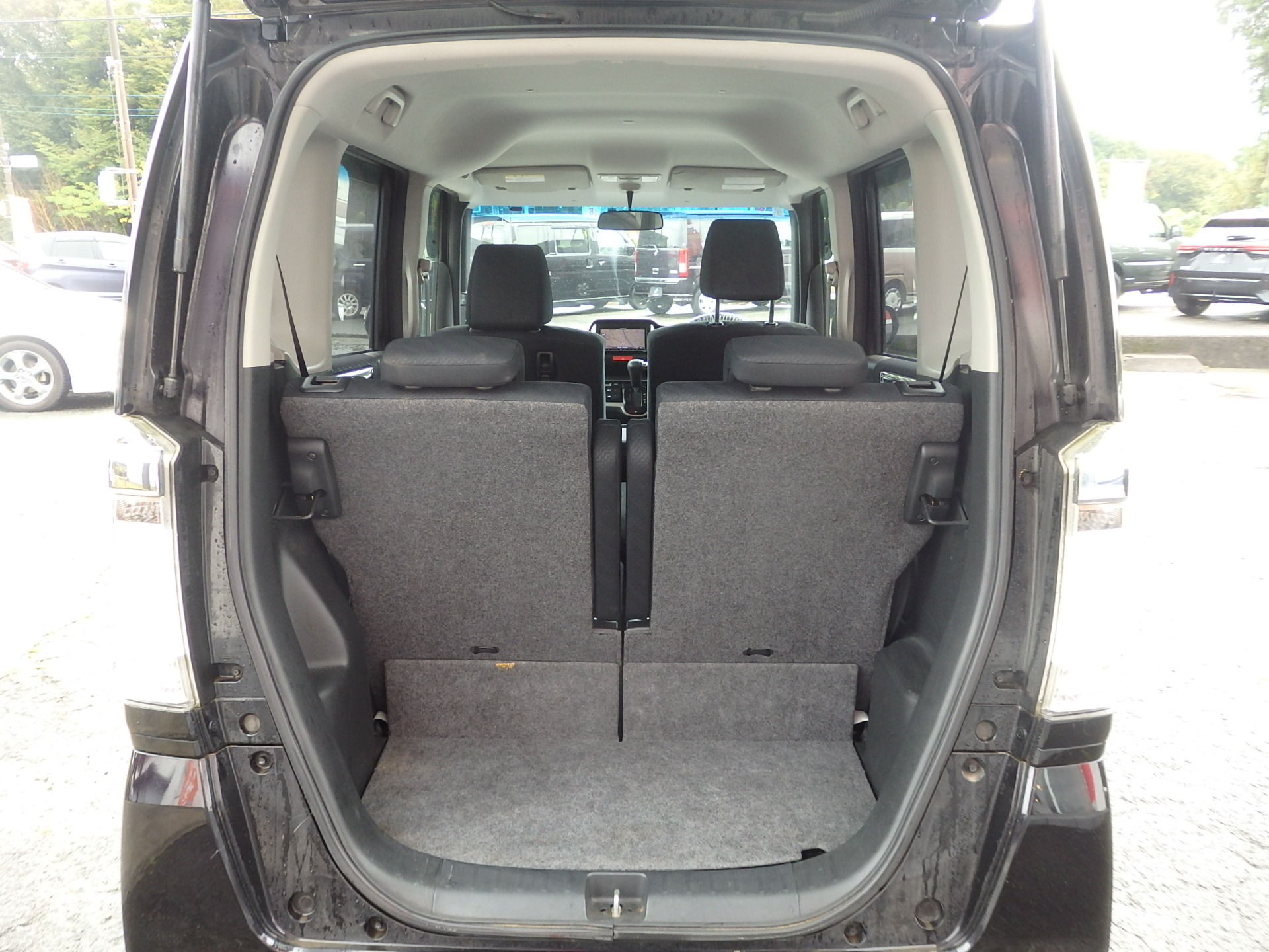 ホンダ N-BOXカスタムの画像11