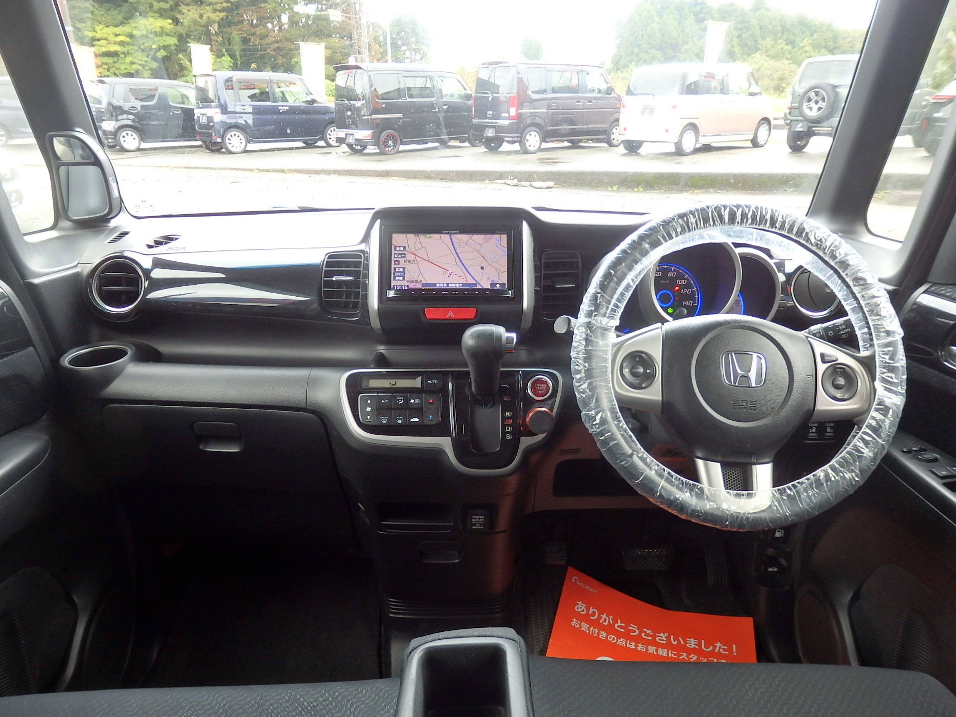 ホンダ N-BOXカスタムの画像13