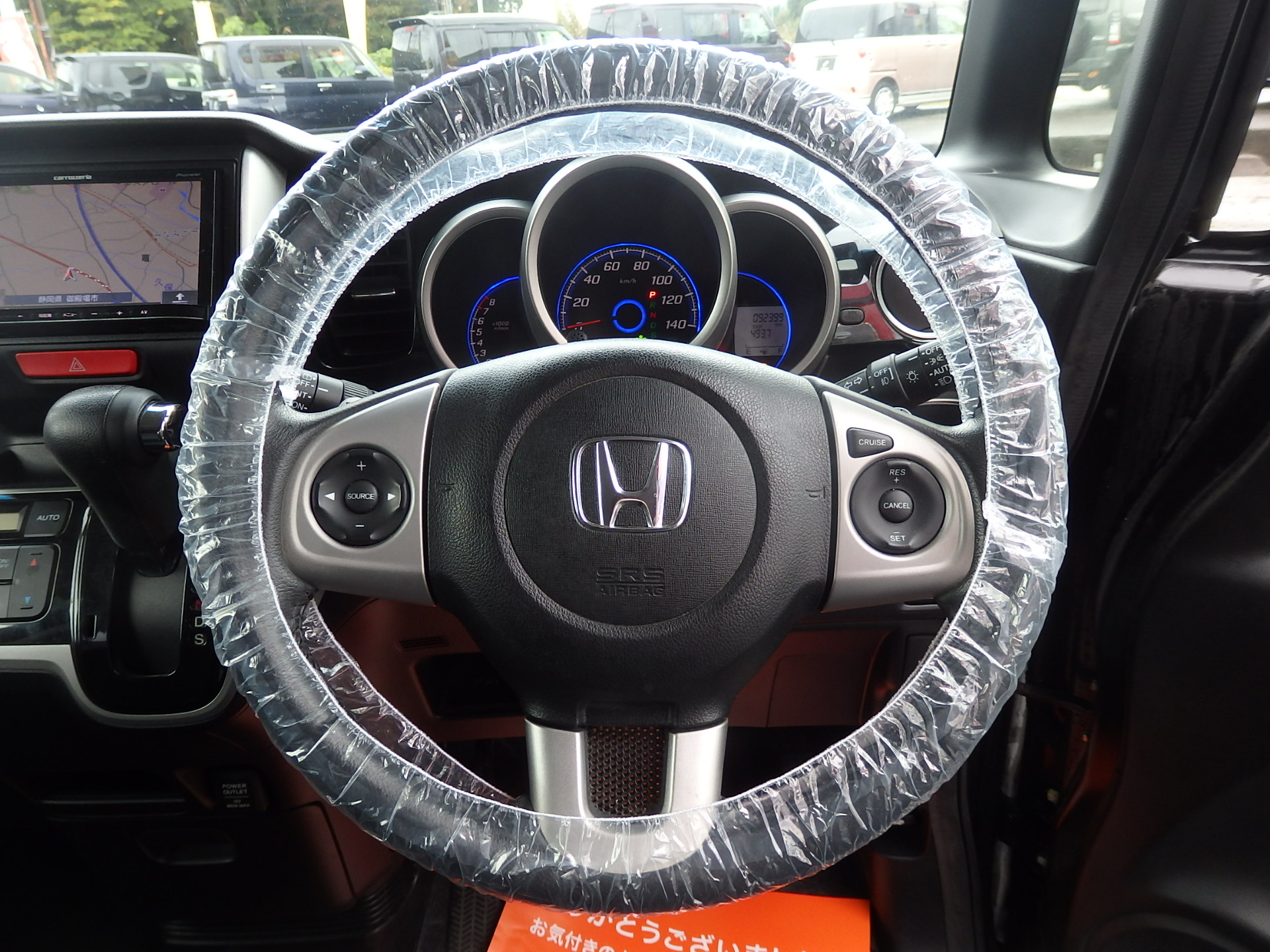 ホンダ N-BOXカスタムの画像14