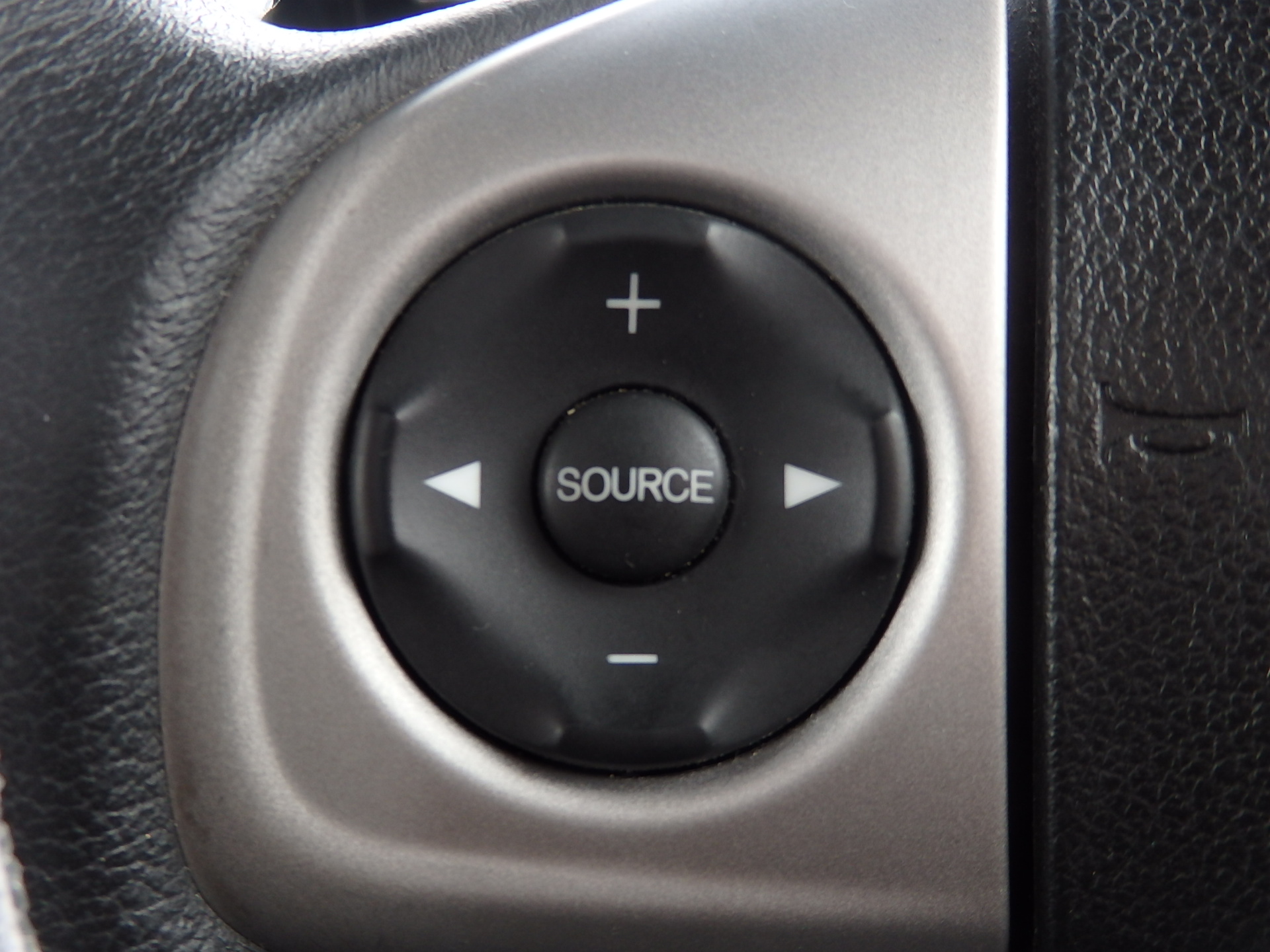 ホンダ N-BOXカスタムの画像19