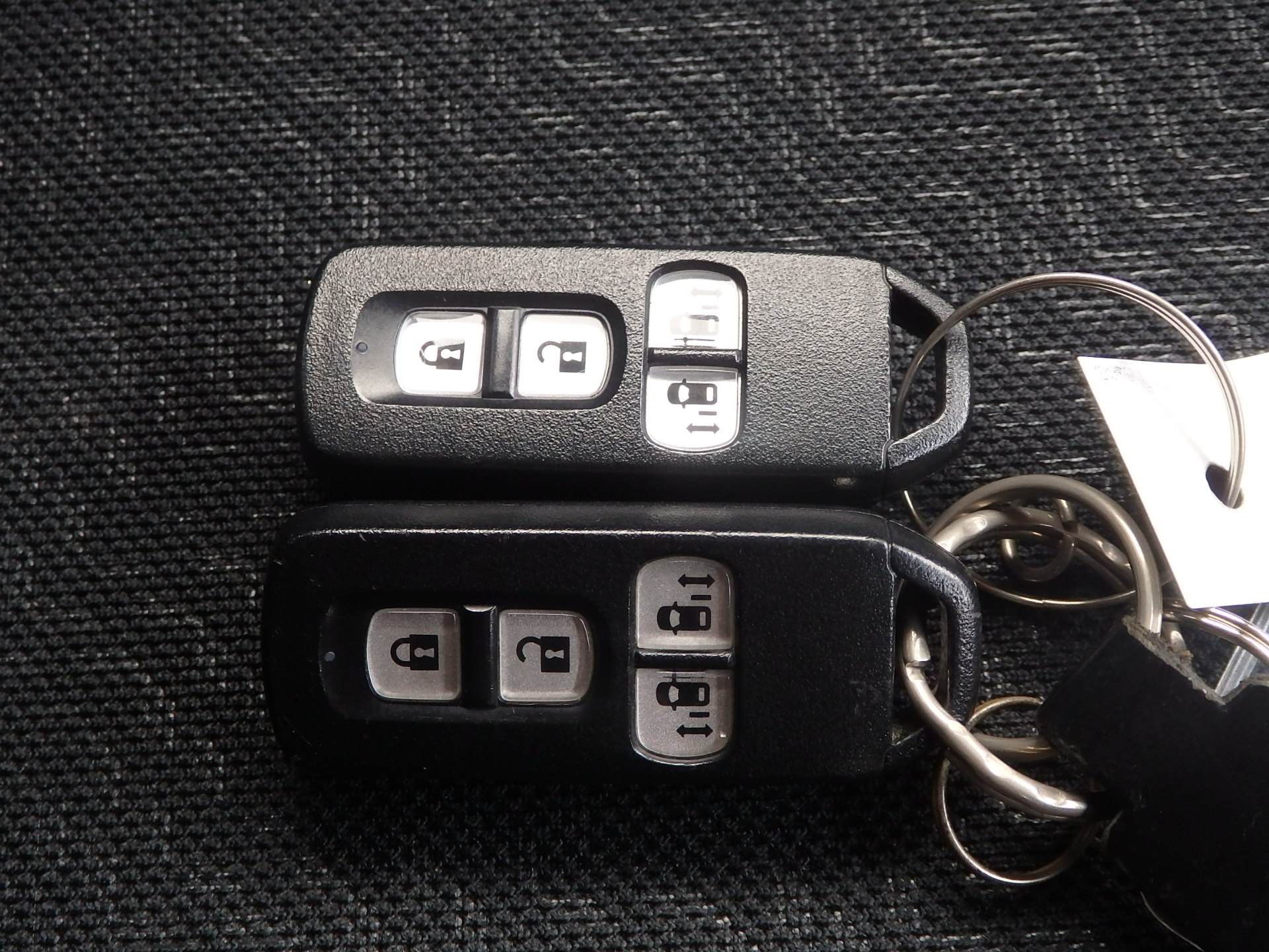 ホンダ N-BOXカスタムの画像17