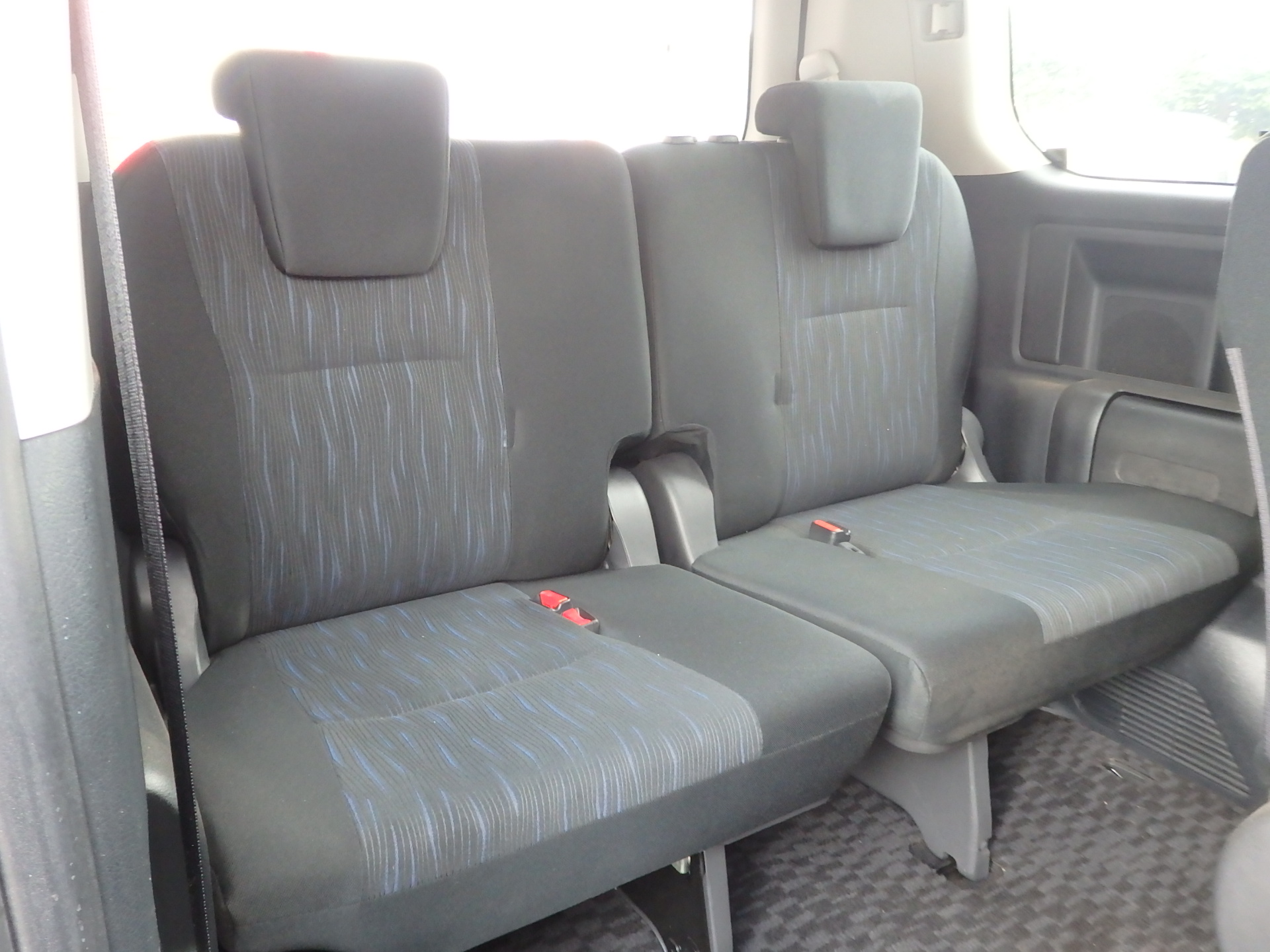 トヨタ ヴォクシーの画像11