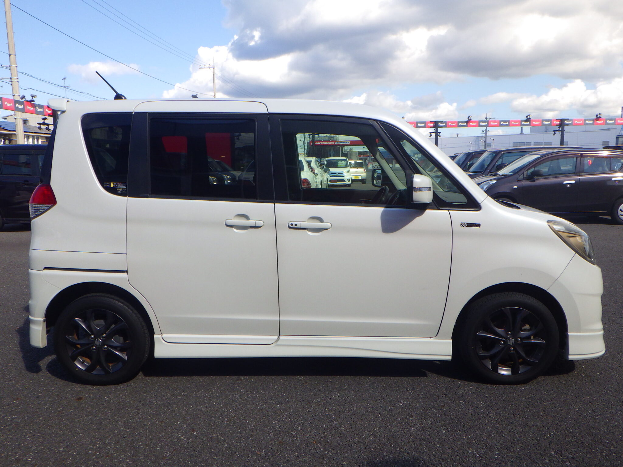 スズキ ソリオの画像4