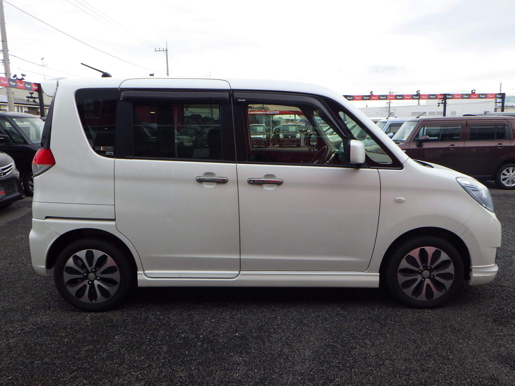 スズキ ソリオの画像4