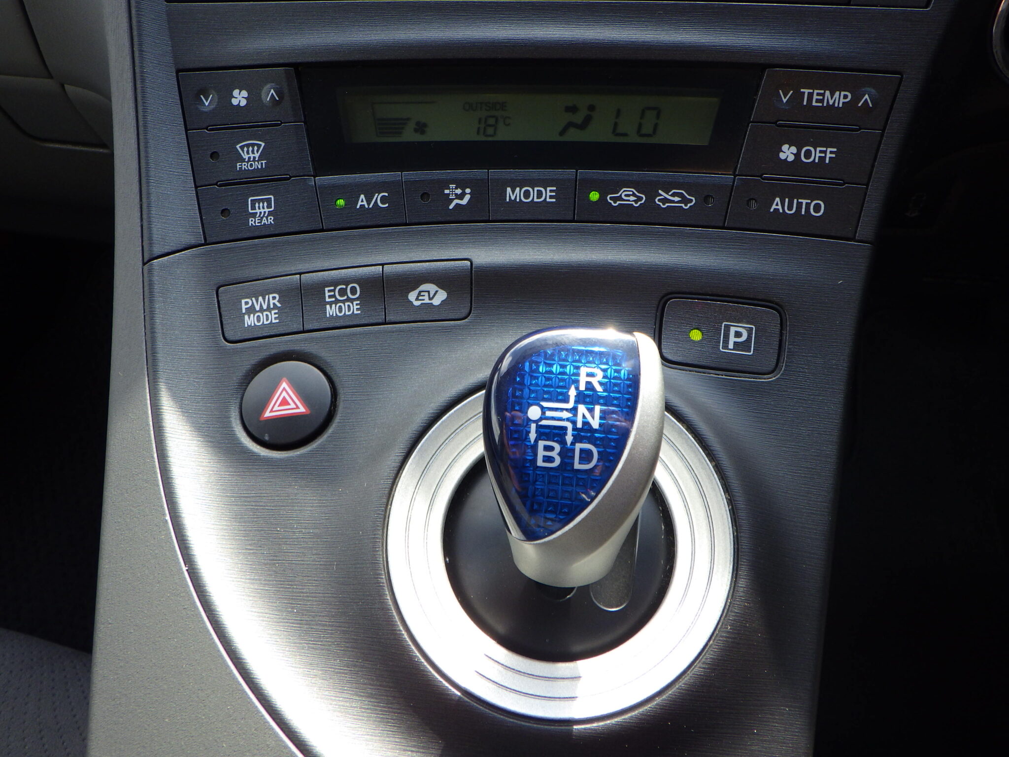 トヨタ プリウスの画像16