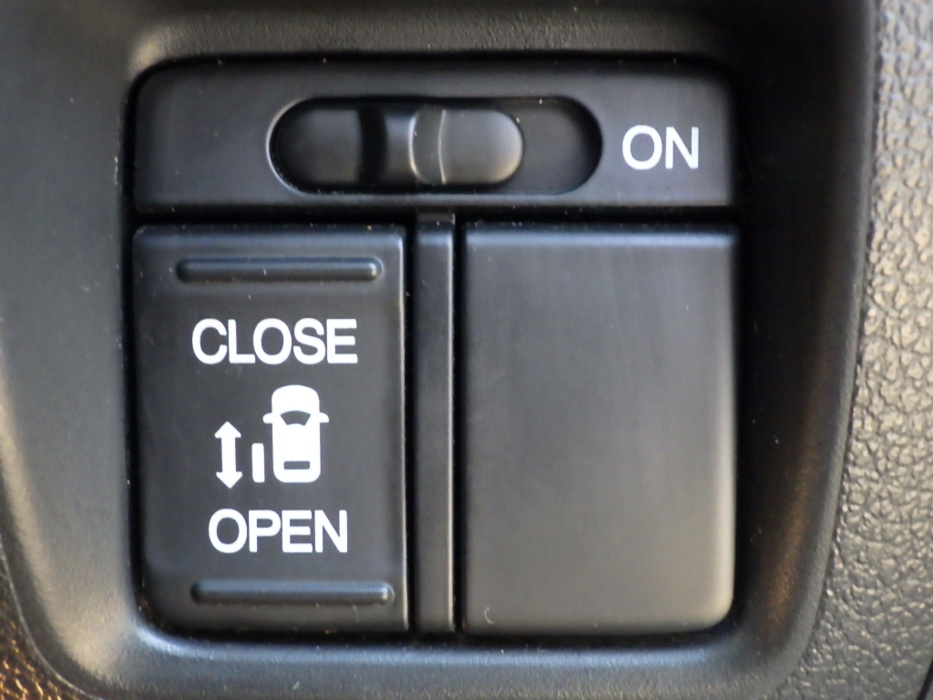 ホンダ N-BOXカスタムの画像13