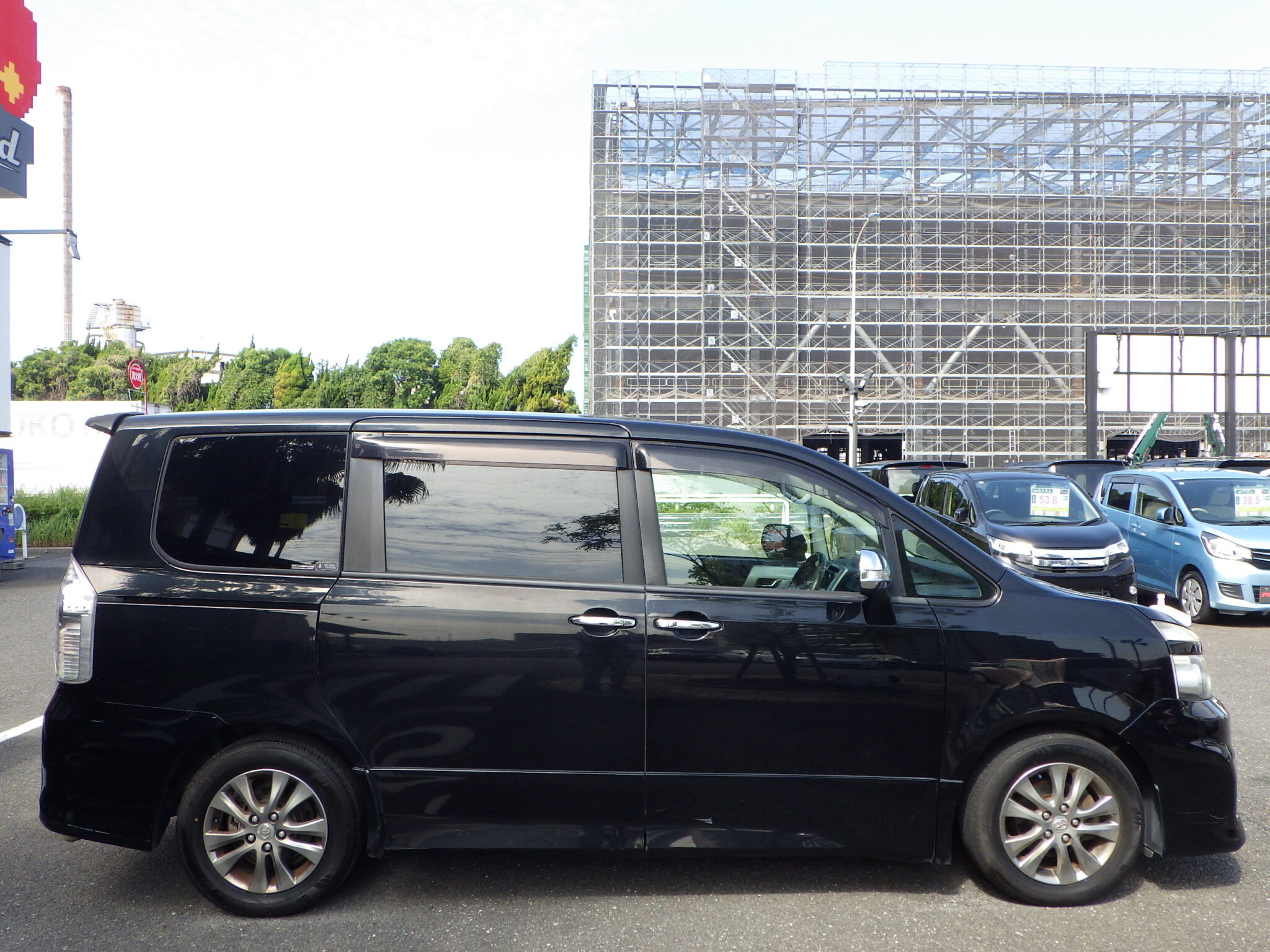 トヨタ ヴォクシーの画像5