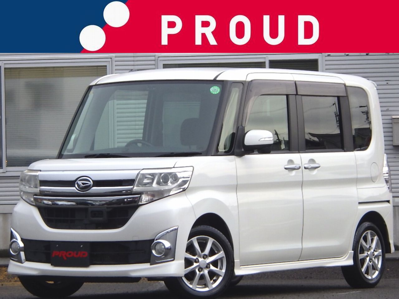 ダイハツ タントカスタムの画像1