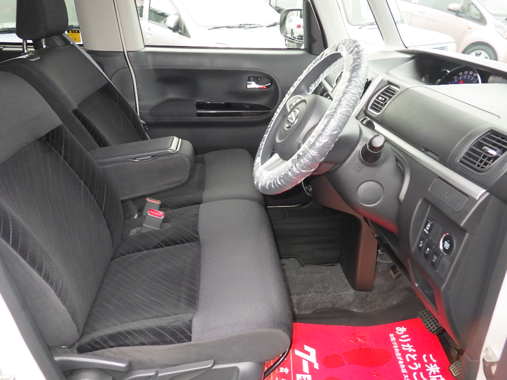 ダイハツ タントカスタムの画像3