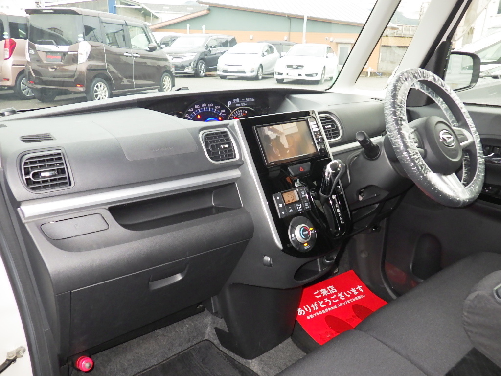 ダイハツ タントカスタムの画像5