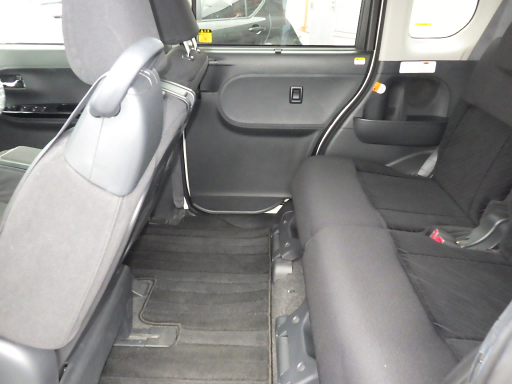 ダイハツ タントカスタムの画像7