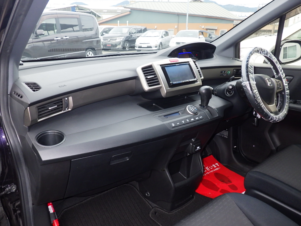 ホンダ フリードスパイクハイブリッド　の画像5