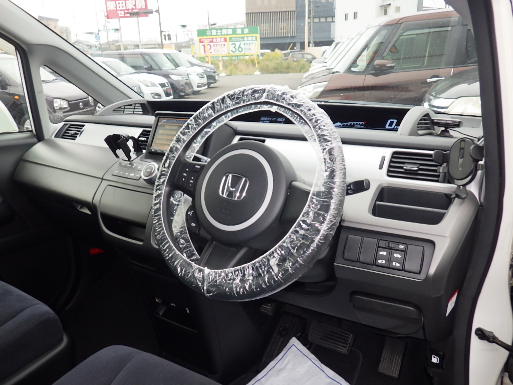 ホンダ ステップワゴンの画像2