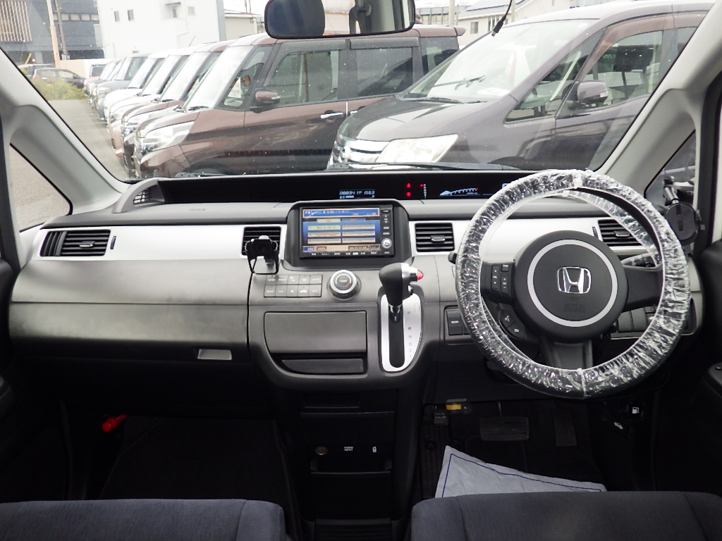 ホンダ ステップワゴンの画像9