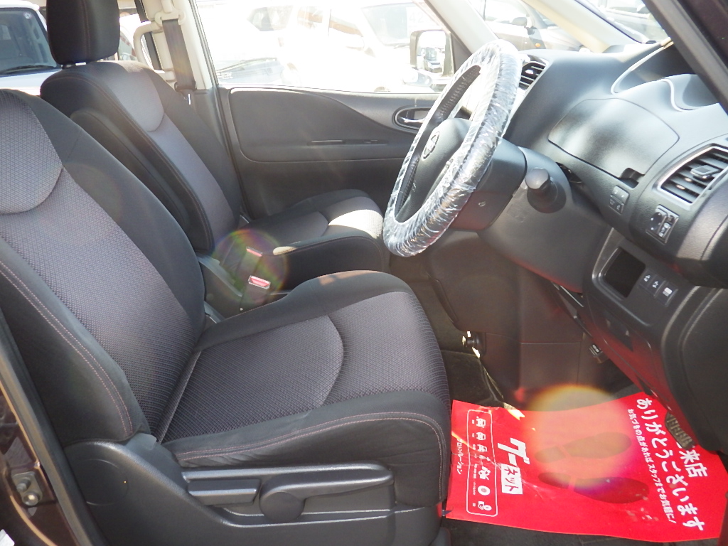 日産 セレナの画像3