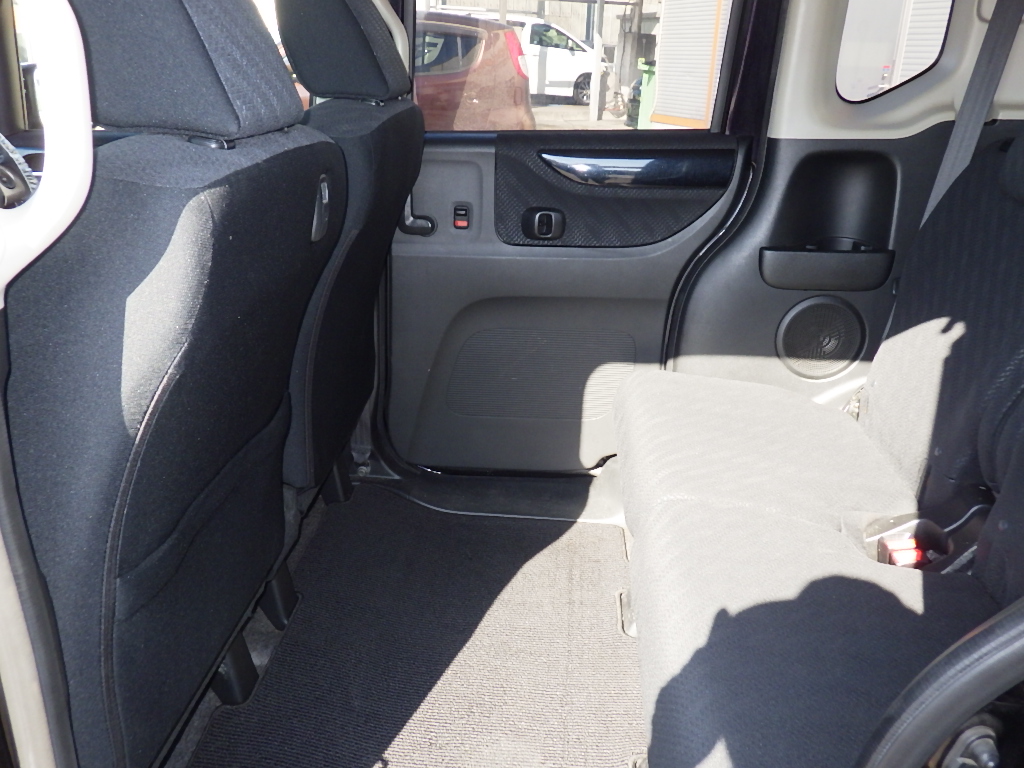 ホンダ N-BOXカスタムの画像7