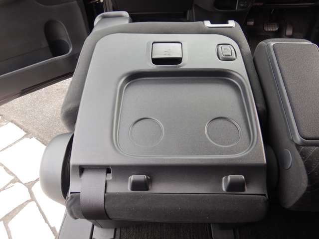 ダイハツ タントカスタムの画像18