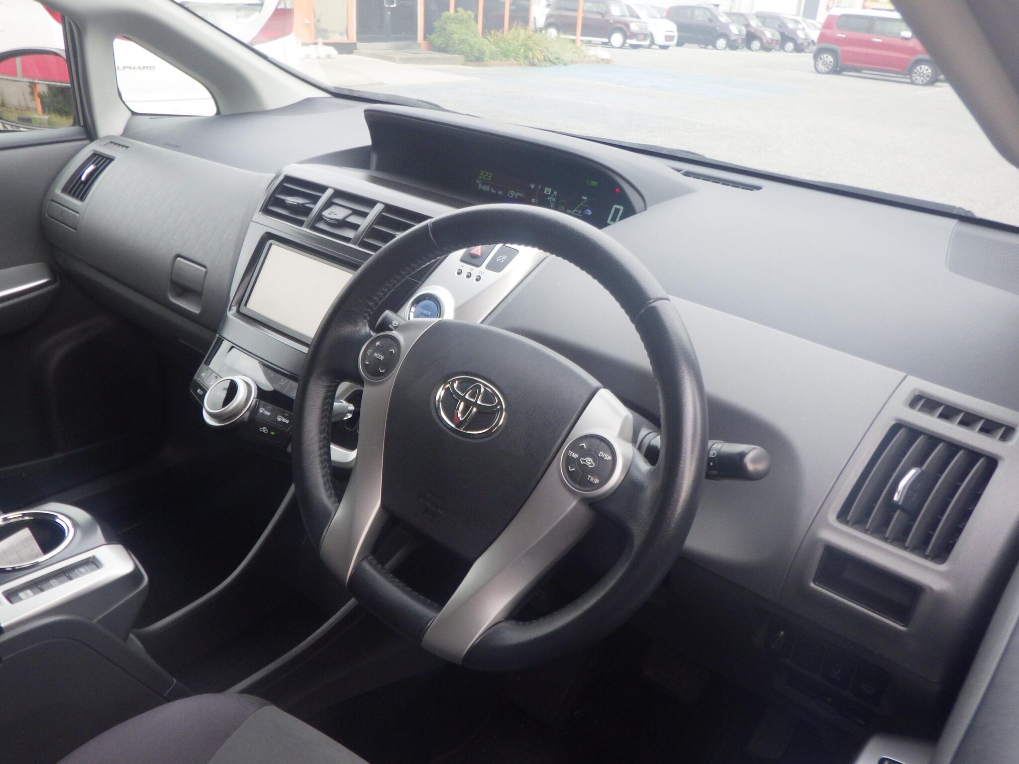 トヨタ プリウスαの画像15