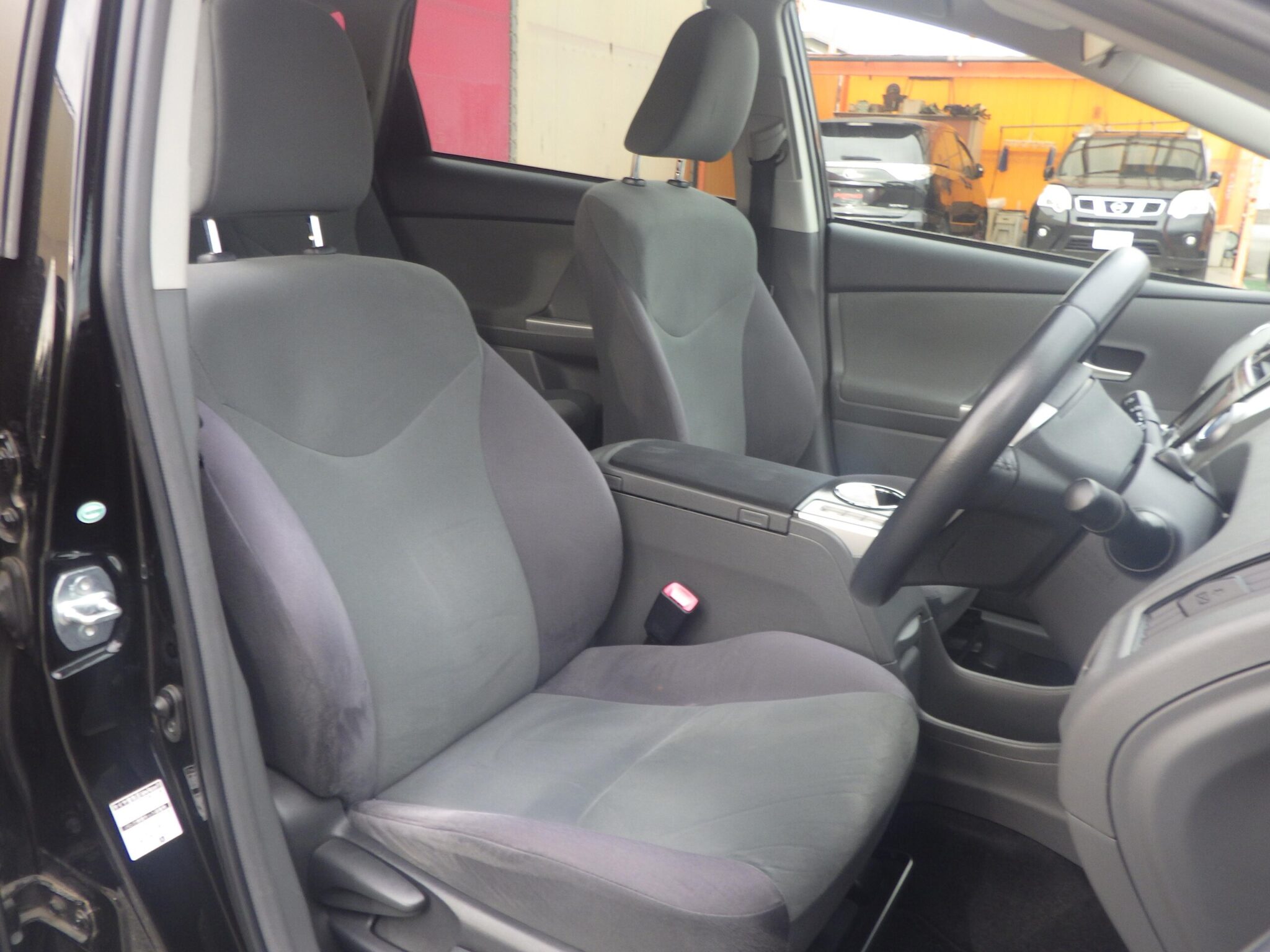 トヨタ プリウスαの画像16