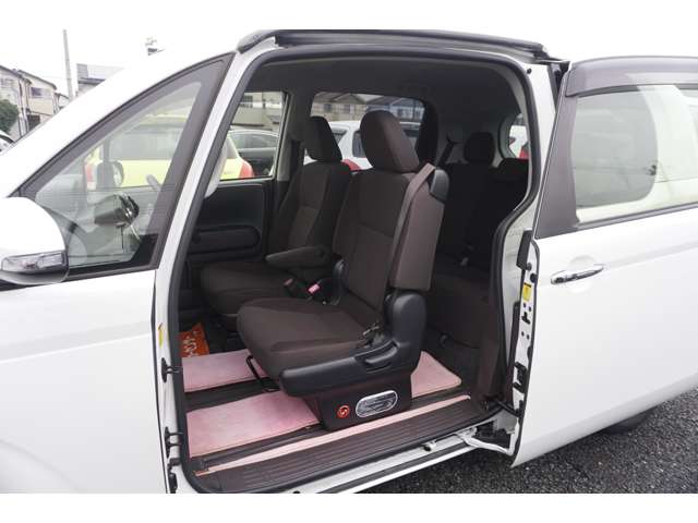 トヨタ ポルテの画像15