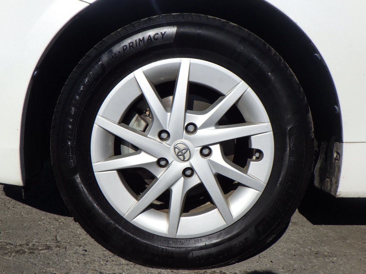 トヨタ プリウスαの画像12