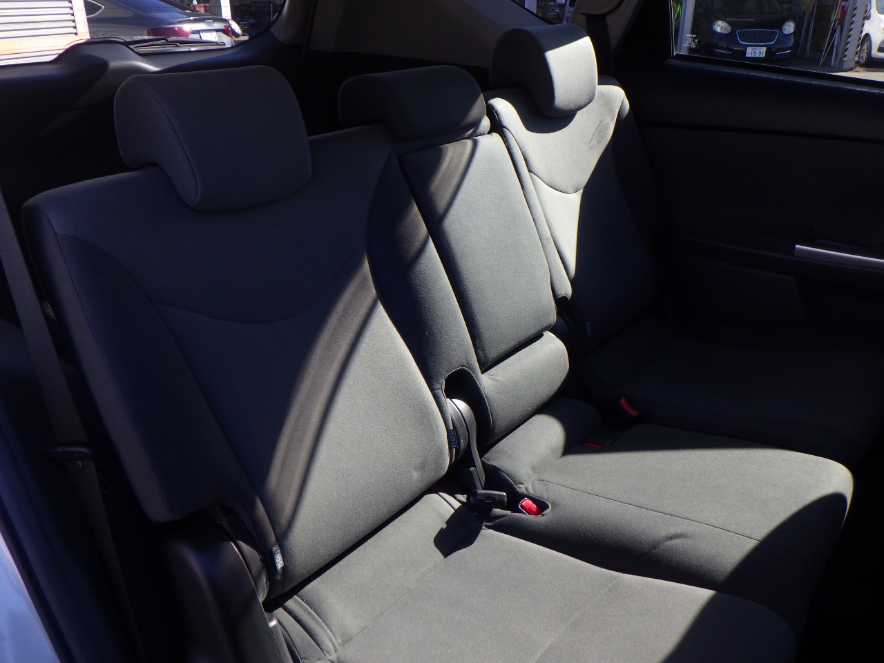 トヨタ プリウスαの画像15