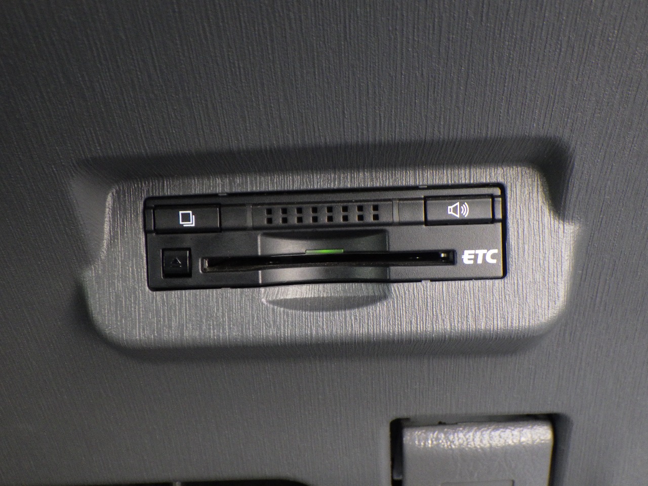 トヨタ プリウスαの画像17