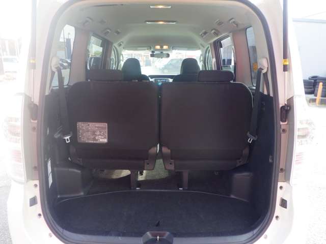 トヨタ ヴォクシーの画像19