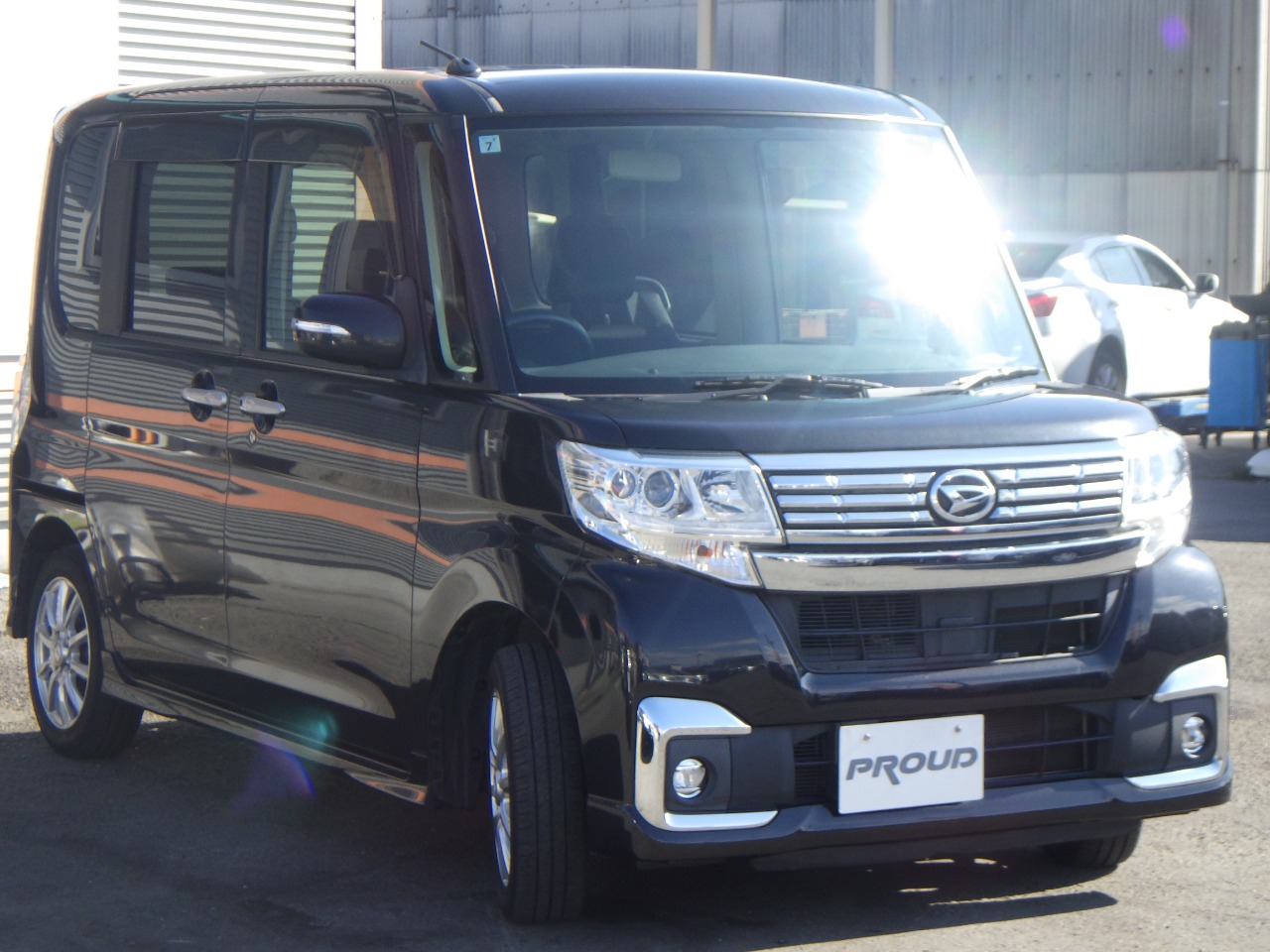 ダイハツ タントカスタムの画像2