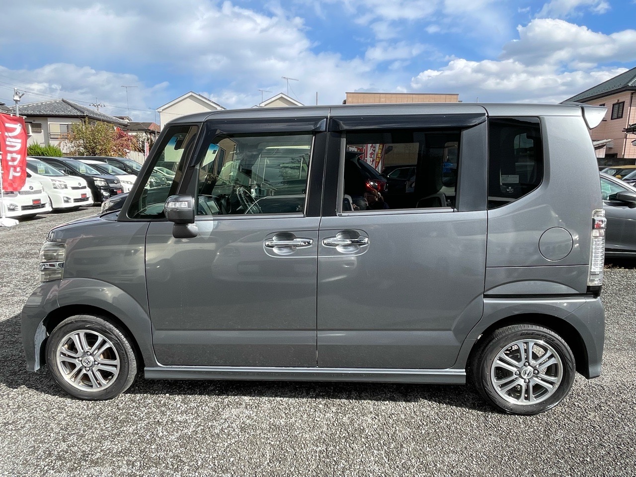ホンダ N-BOXカスタムの画像14