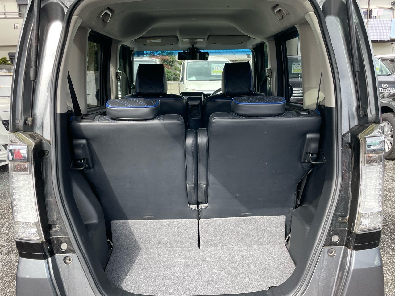 ホンダ N-BOXカスタムの画像17