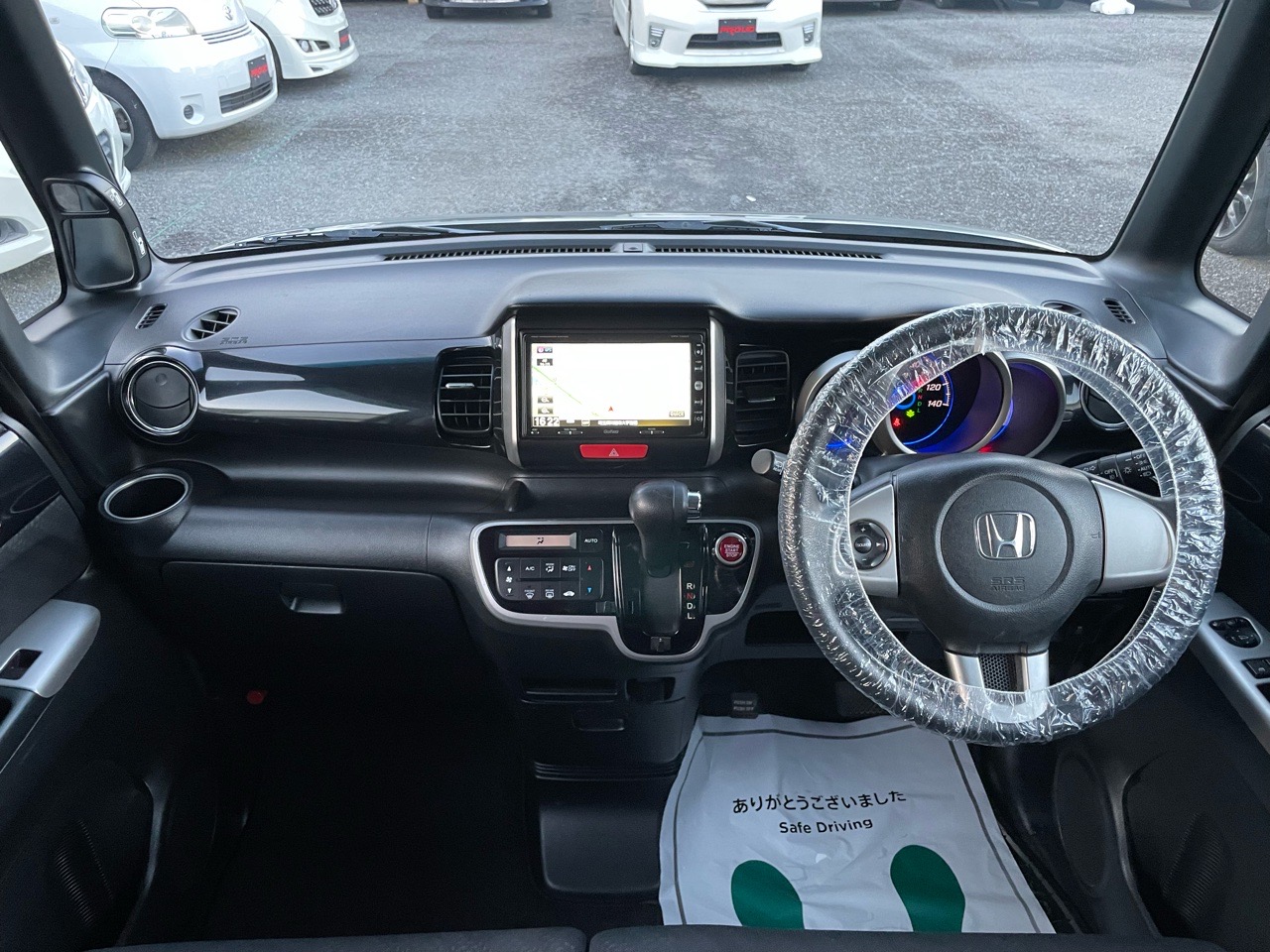 ホンダ N-BOXカスタムの画像5