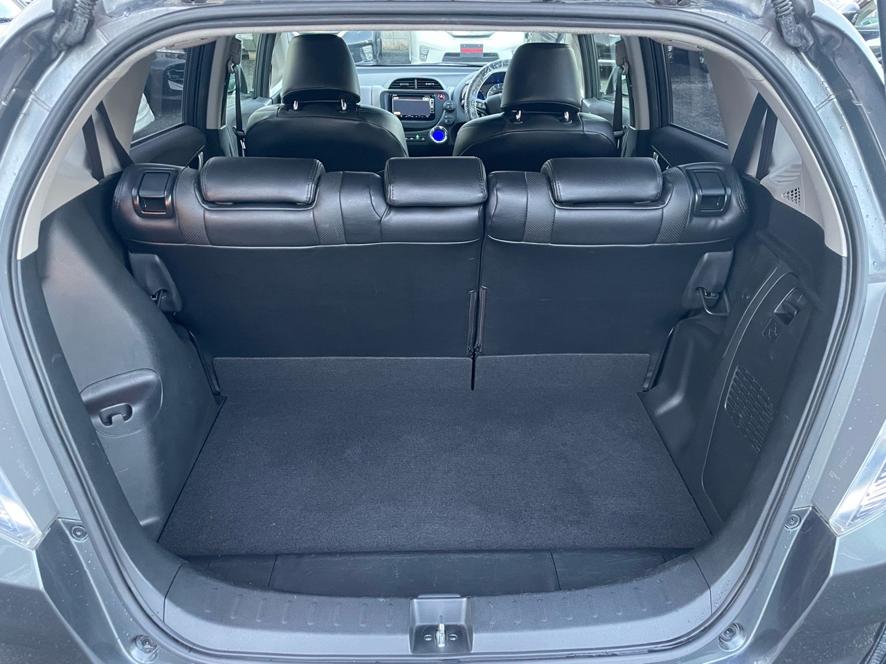 ホンダ フィットハイブリッドの画像16