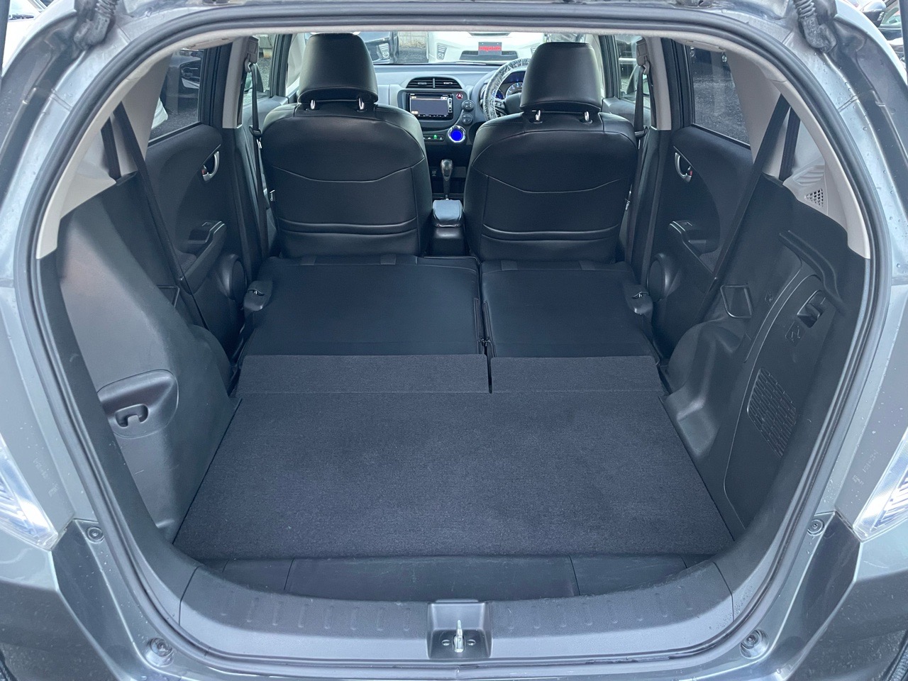 ホンダ フィットハイブリッドの画像17