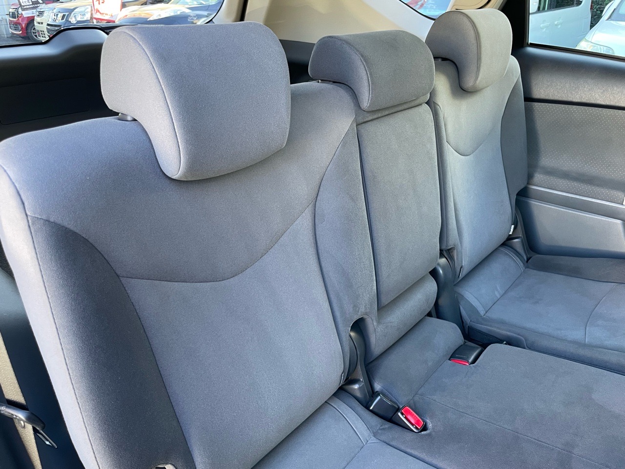 トヨタ プリウスαの画像15