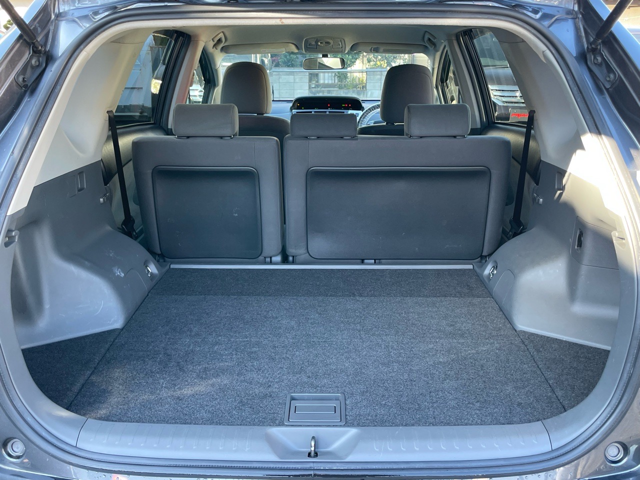 トヨタ プリウスαの画像16