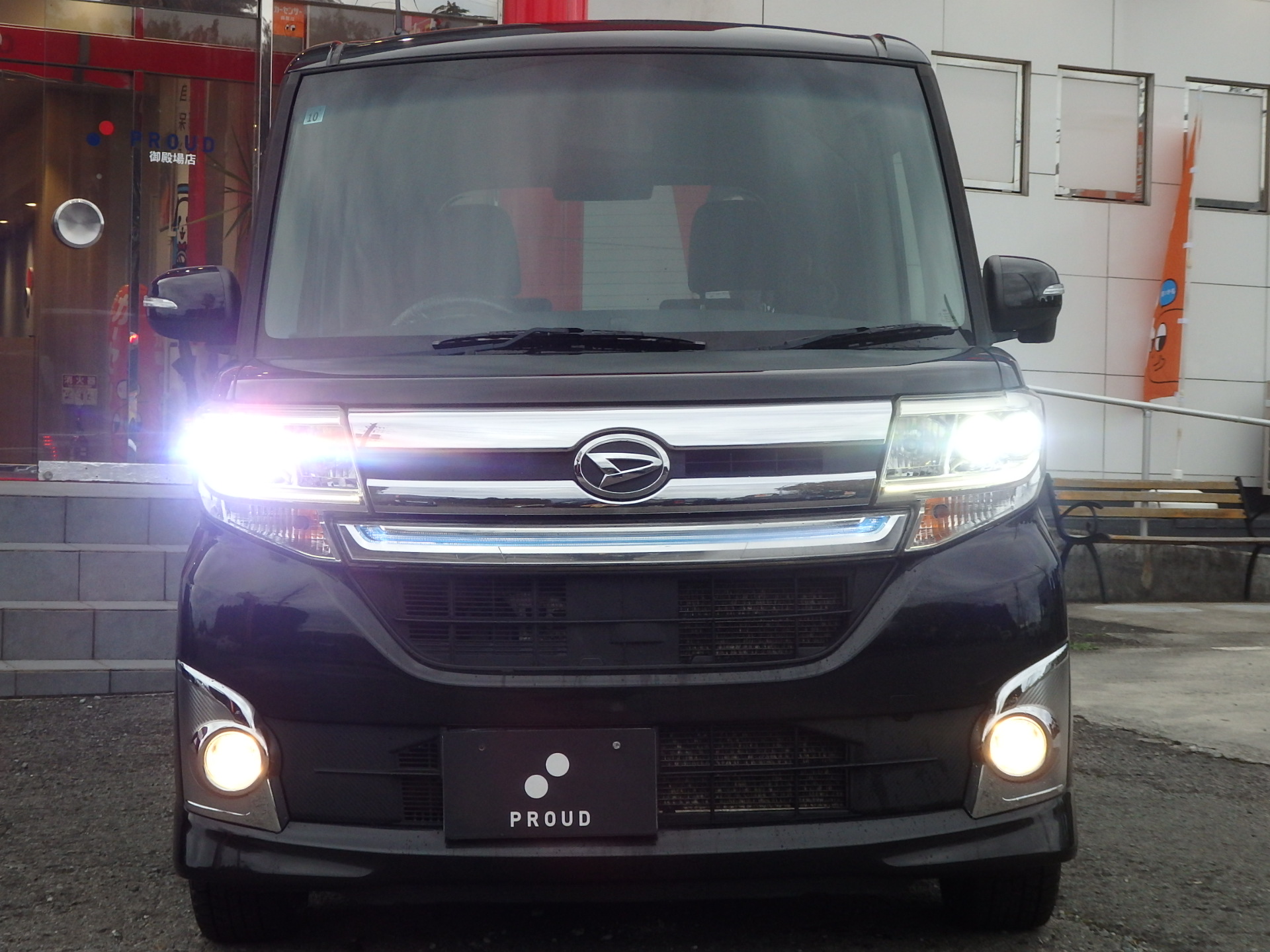 ダイハツ タントカスタムの画像2