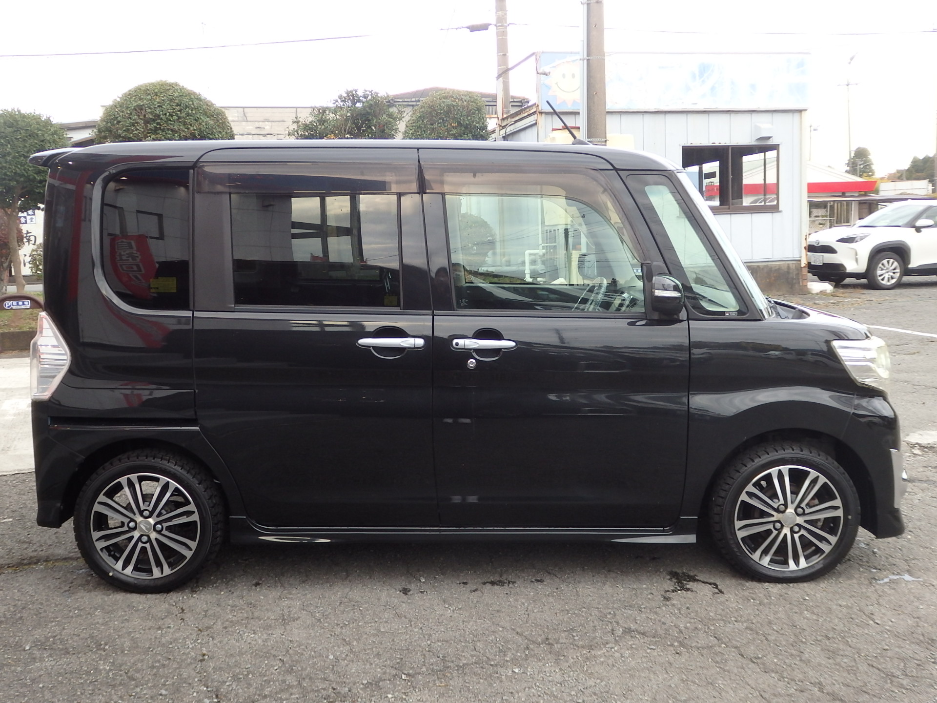 ダイハツ タントカスタムの画像4