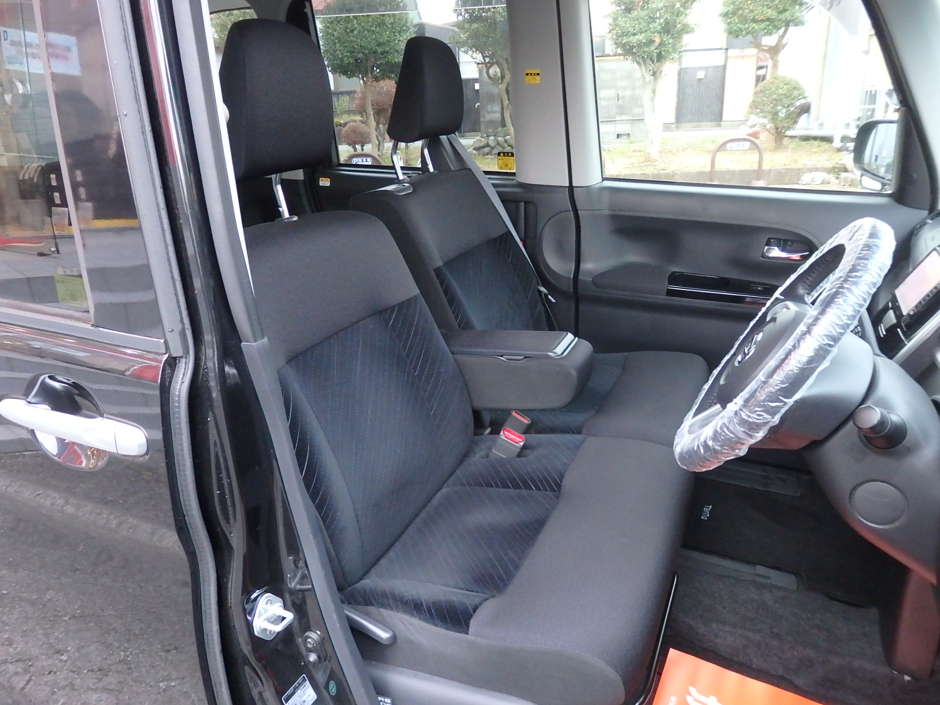 ダイハツ タントカスタムの画像9