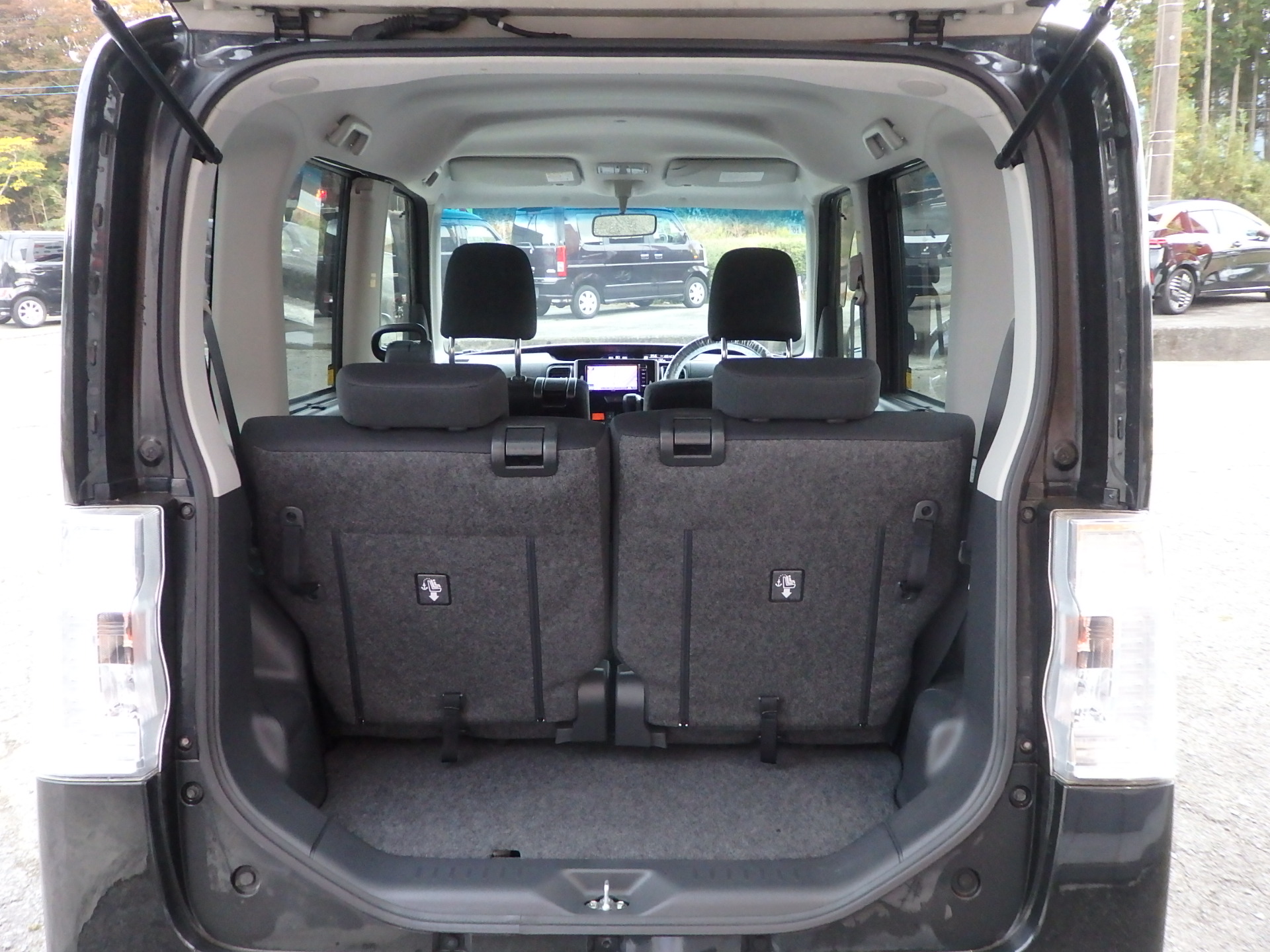 ダイハツ タントカスタムの画像11