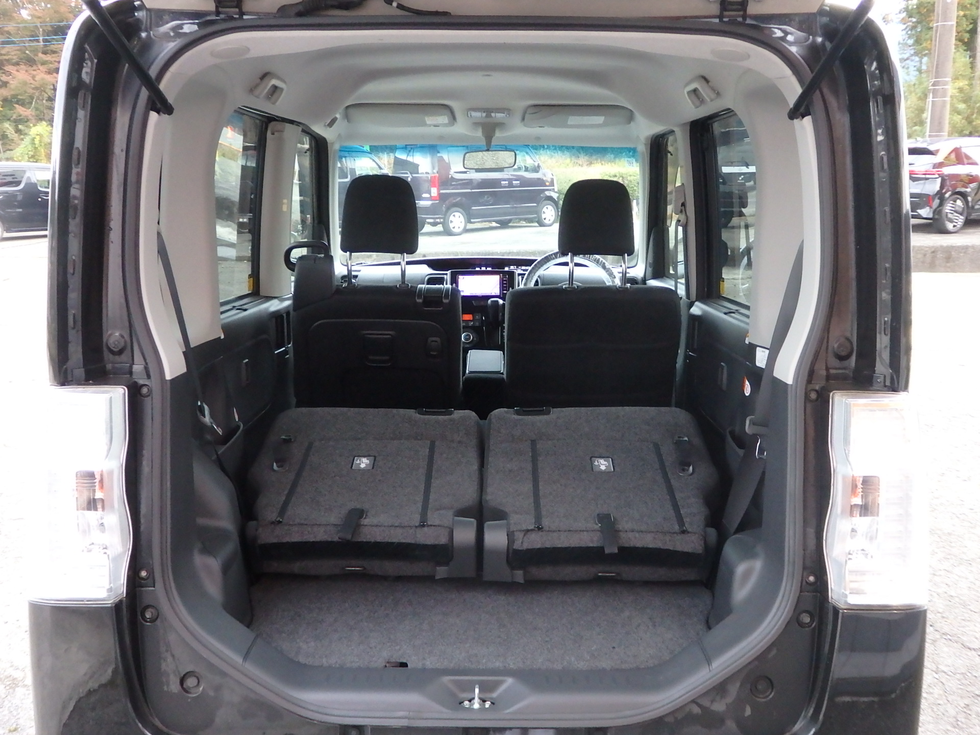 ダイハツ タントカスタムの画像12