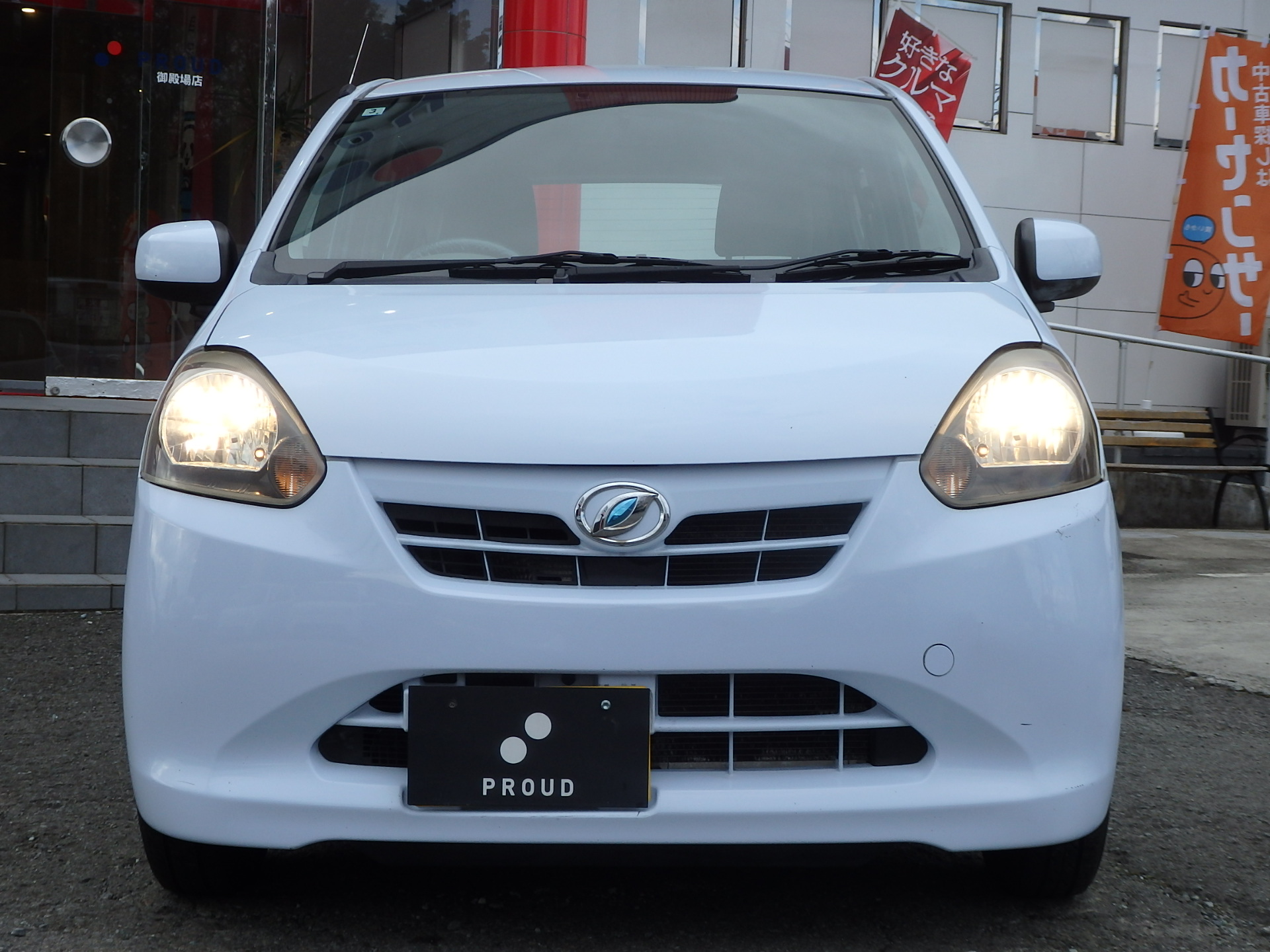 ダイハツ ミライースの画像2