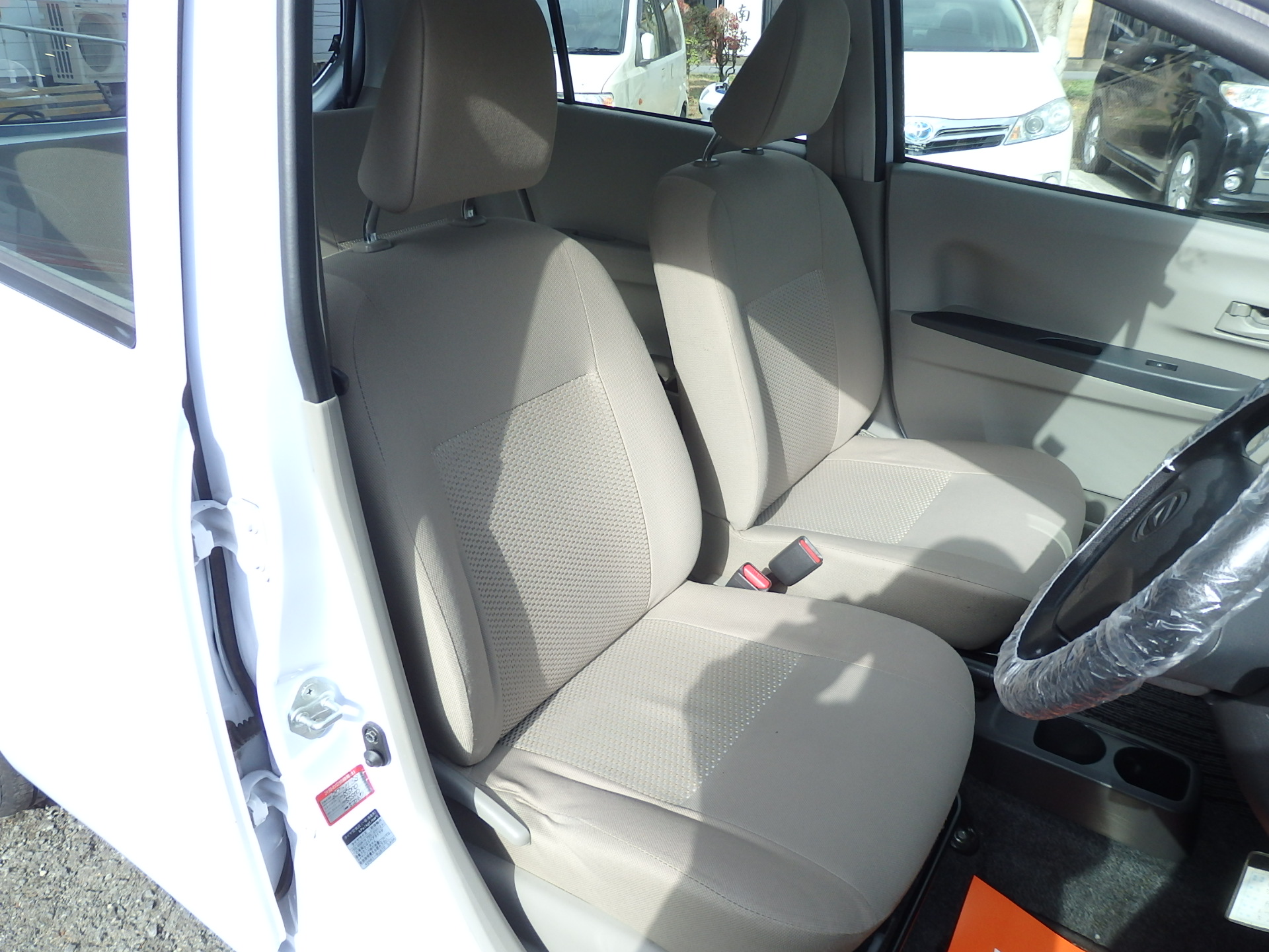 ダイハツ ミライースの画像9