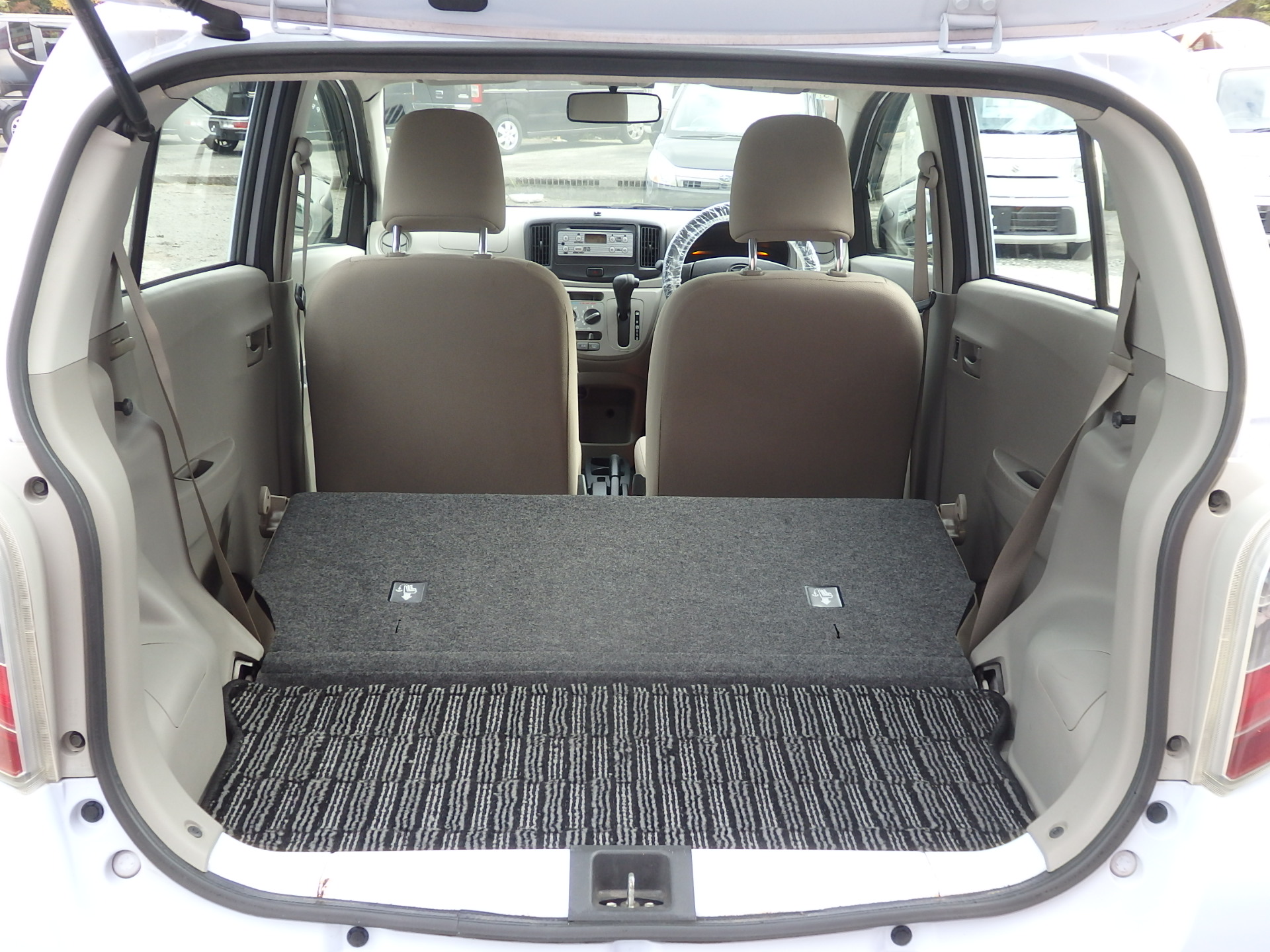 ダイハツ ミライースの画像12