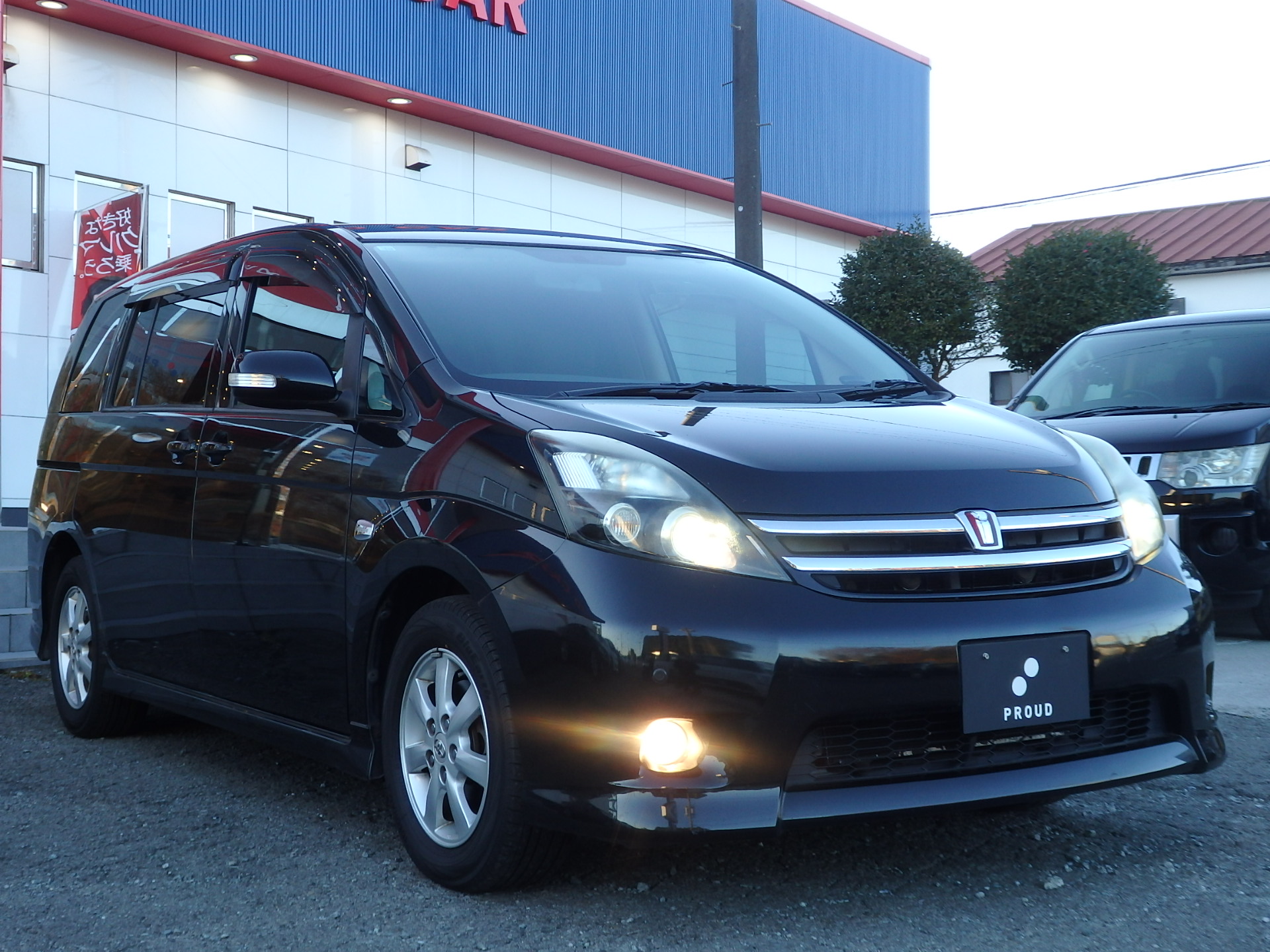 トヨタ アイシスの画像3