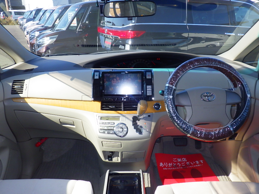 トヨタ エスティマの画像9
