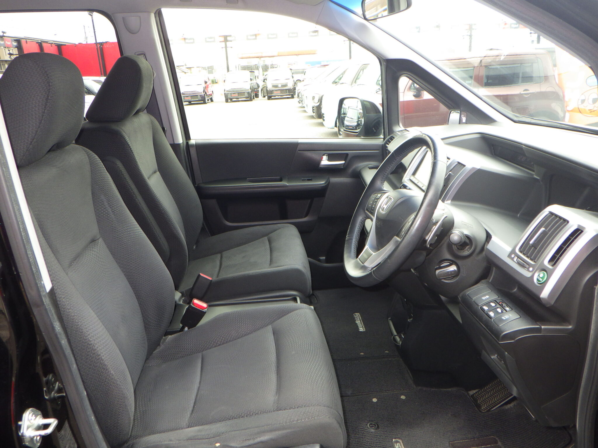 ホンダ ステップワゴンスパーダの画像9